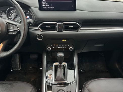 Used 2023 MAZDA CX-5 Carbon Edition image 4