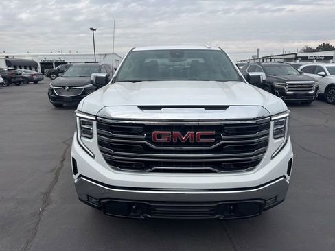Used 2025 GMC Sierra 1500 SLT image 8