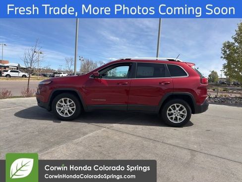 Used 2015 Jeep Cherokee Latitude w/ Cold Weather Group image 3