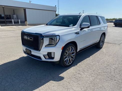 Used 2023 GMC Yukon Denali Ultimate AWD/4WD image 2
