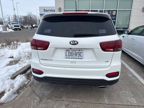 Used 2019 Kia Sorento LX image 6