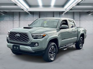 Used 2022 Toyota Tacoma TRD Sport AWD/4WD video 1