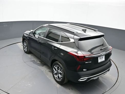 Used 2022 Kia Seltos EX image 39