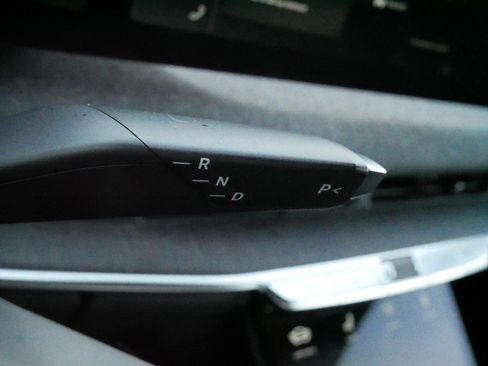 Used 2024 Lucid Air Touring image 24