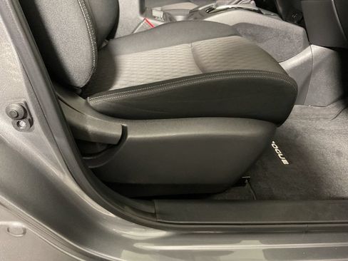 Used 2020 Nissan Rogue SV w/ Sun & Sound Touring Package AWD/4WD image 38