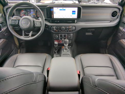 Used 2025 Jeep Wrangler Unlimited Rubicon 392 AWD/4WD image 13