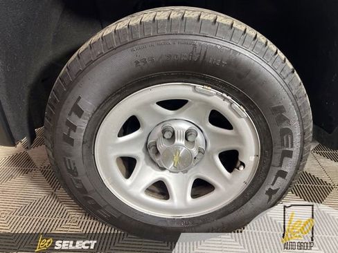 Used 2018 Chevrolet Silverado 1500 W/T RWD image 9