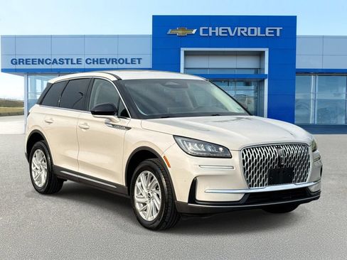 Used 2024 Lincoln Corsair AWD image 1
