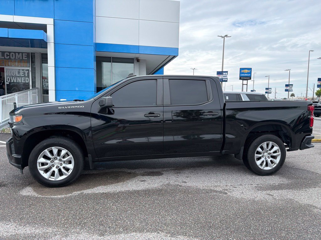 Used 2020 Chevrolet Silverado 1500 Custom w/ Custom Value Package RWD image 4