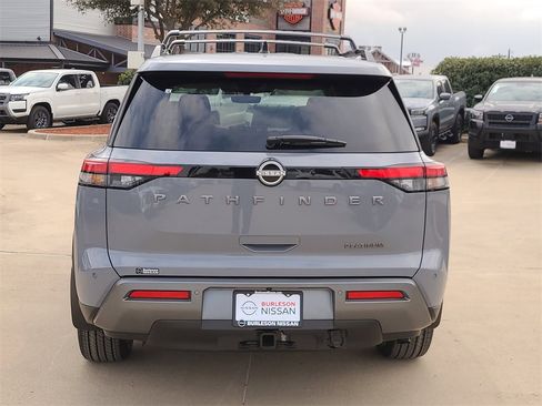 New 2026 Nissan Pathfinder Platinum image 3