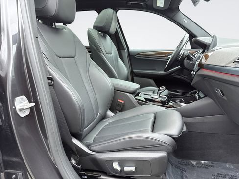 Used 2022 BMW X3 xDrive30i w/ Convenience Package image 17