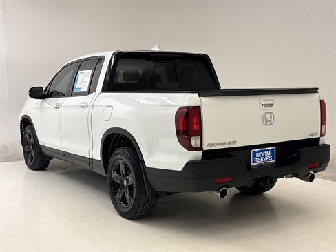 Certified 2022 Honda Ridgeline Black Edition image 8