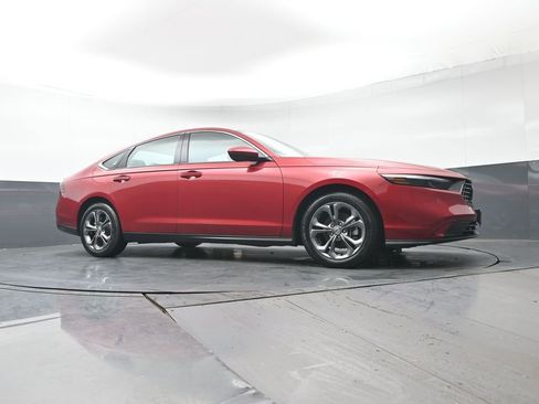 Certified 2023 Honda Accord EX image 35