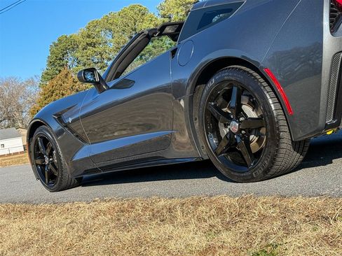 Used 2014 Chevrolet Corvette Stingray Coupe image 24