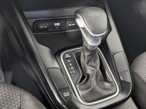 Used 2023 Kia Soul LX w/ LX Technology Package FWD image 21