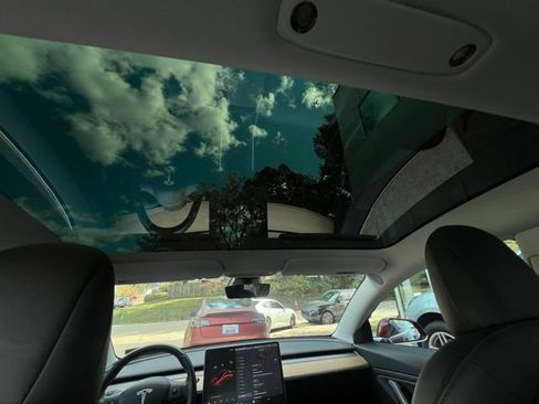 Used 2019 Tesla Model 3 Standard Range Plus image 26