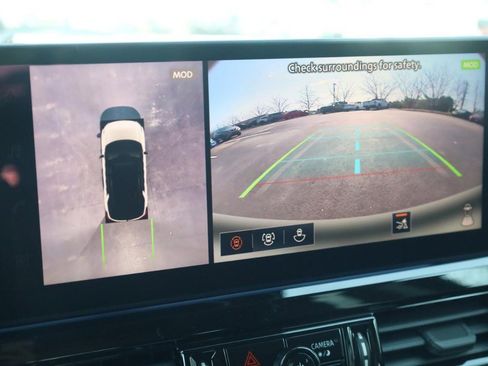 New 2026 Nissan Pathfinder Platinum image 16