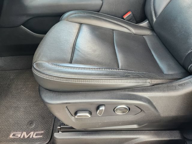 Used 2024 GMC Yukon XL Denali RWD image 24
