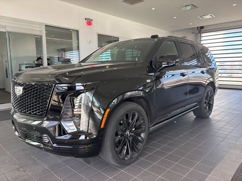 Used 2026 Cadillac Escalade Platinum Sport image 1