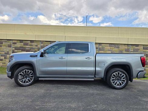 Used 2024 GMC Sierra 1500 Denali Ultimate image 8