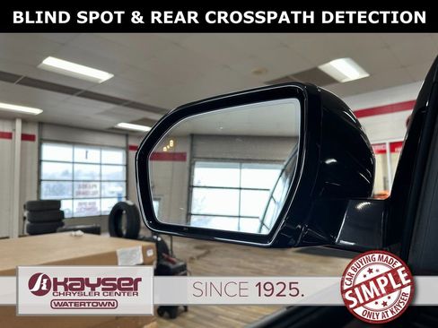 Used 2022 Ford Expedition Limited image 8