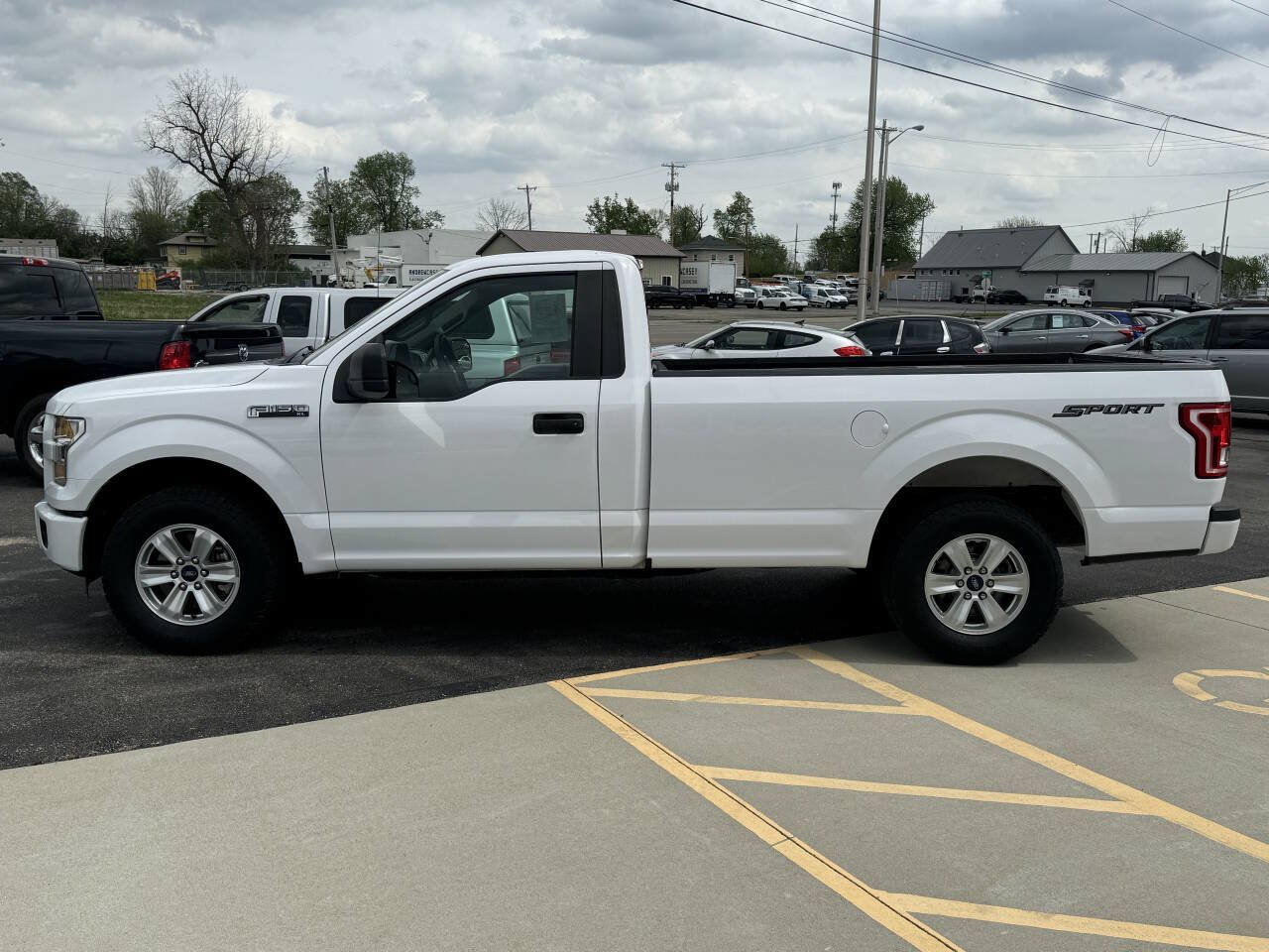 Used 2016 Ford F150 XL w/ Equipment Group 101A Mid RWD image 8