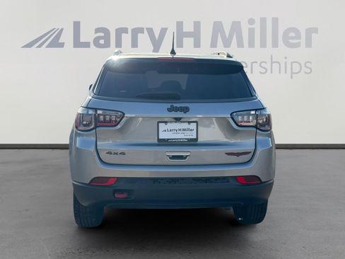 Used 2022 Jeep Compass Trailhawk w/ Trailhawk Convenience Group image 4
