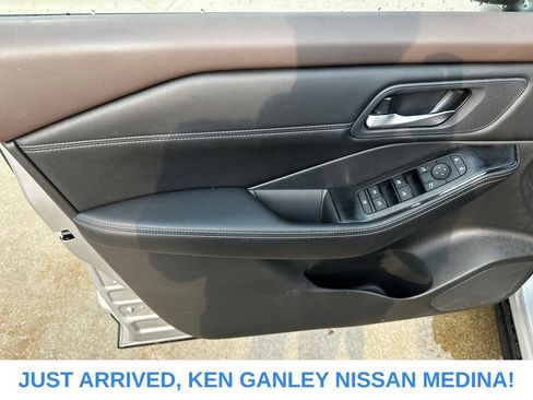Certified 2023 Nissan Rogue SV w/ SV Premium B Package AWD/4WD image 15