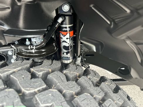 New 2025 Jeep Gladiator Mojave w/ Convenience Group image 6