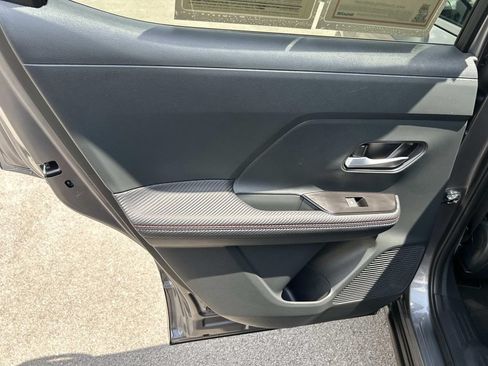 Used 2025 Nissan Kicks SR FWD image 25