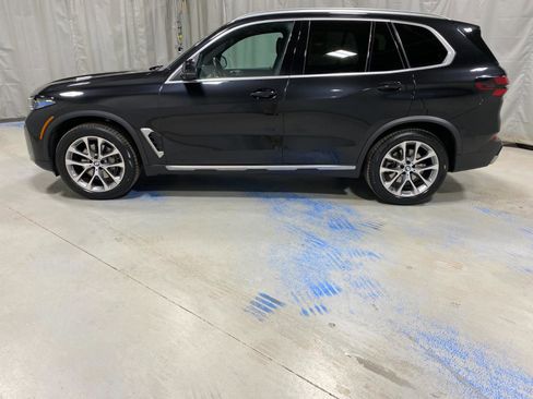 Used 2024 BMW X5 xDrive40i w/ Premium Package AWD/4WD image 6