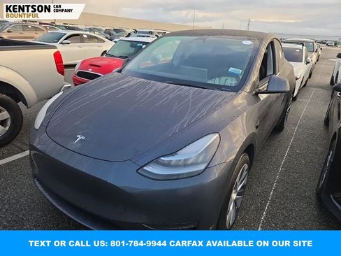 Used 2023 Tesla Model Y Long Range image 1