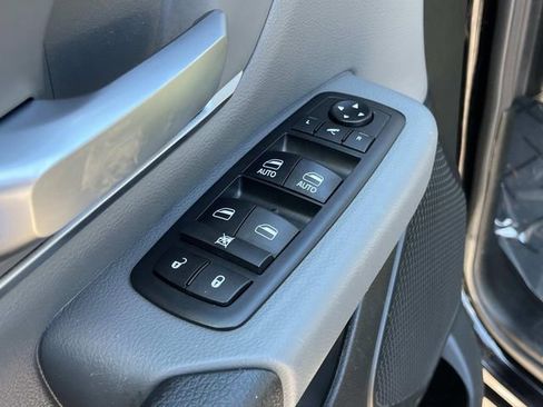 Certified 2019 RAM 1500 Big Horn AWD/4WD image 15