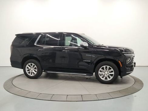 Used 2025 Chevrolet Tahoe Premier RWD image 8