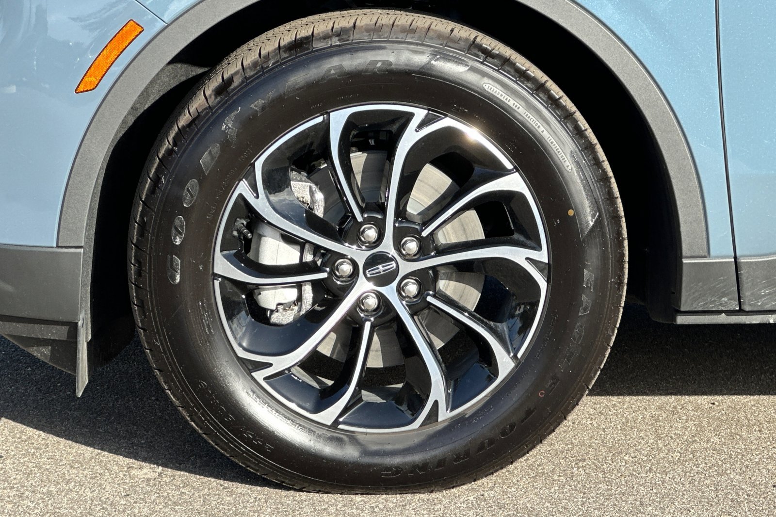 New 2026 Lincoln Nautilus Premier w/ Equipment Group 102A AWD/4WD image 22