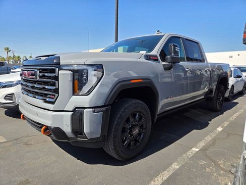 Used 2025 GMC Sierra 2500 AT4 w/ AT4 Premium Plus Package AWD/4WD image 1