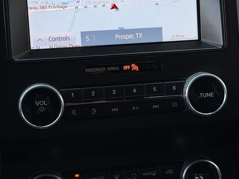 Used 2021 Ford Expedition Max Limited RWD image 16