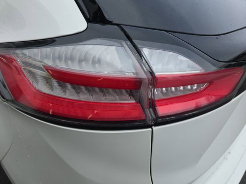 Used 2024 Ford Edge ST-Line image 35