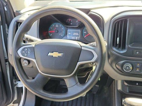 Used 2017 Chevrolet Colorado W/T w/ WT Convenience Package RWD image 16