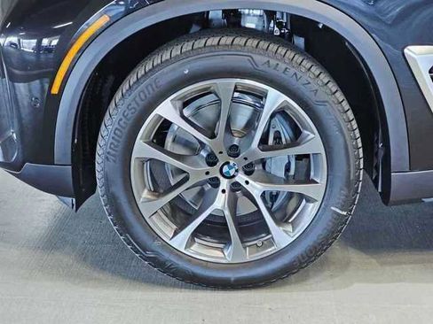 Used 2026 BMW X5 xDrive40i AWD/4WD image 8