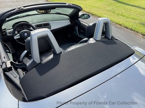 Used 2003 BMW Z4 3.0i image 18
