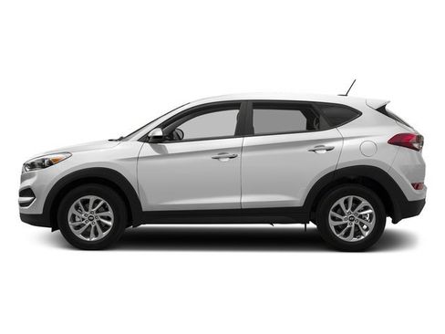 Used 2017 Hyundai Tucson SE image 3