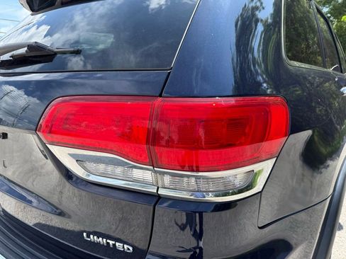 Used 2015 Jeep Grand Cherokee Limited w/ Luxury Group II AWD/4WD image 11