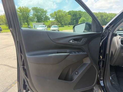 Used 2020 Chevrolet Equinox LT AWD/4WD image 17