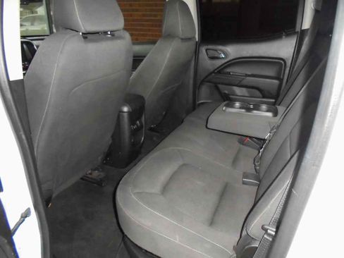 Used 2016 GMC Canyon SLE image 9