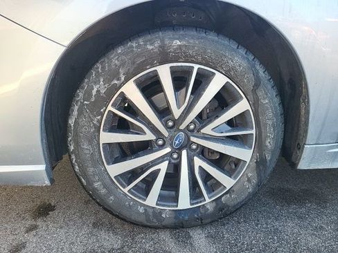 Used 2018 Subaru Legacy 2.5i Premium w/ Moonroof Package image 17