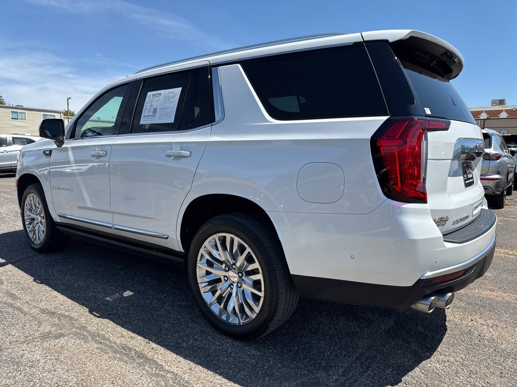 Used 2023 GMC Yukon Denali w/ Advanced Technology Package AWD/4WD image 6