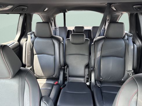 Used 2025 Honda Odyssey Sport-L image 24