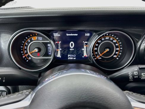Used 2021 Jeep Wrangler Unlimited Sahara AWD/4WD image 15