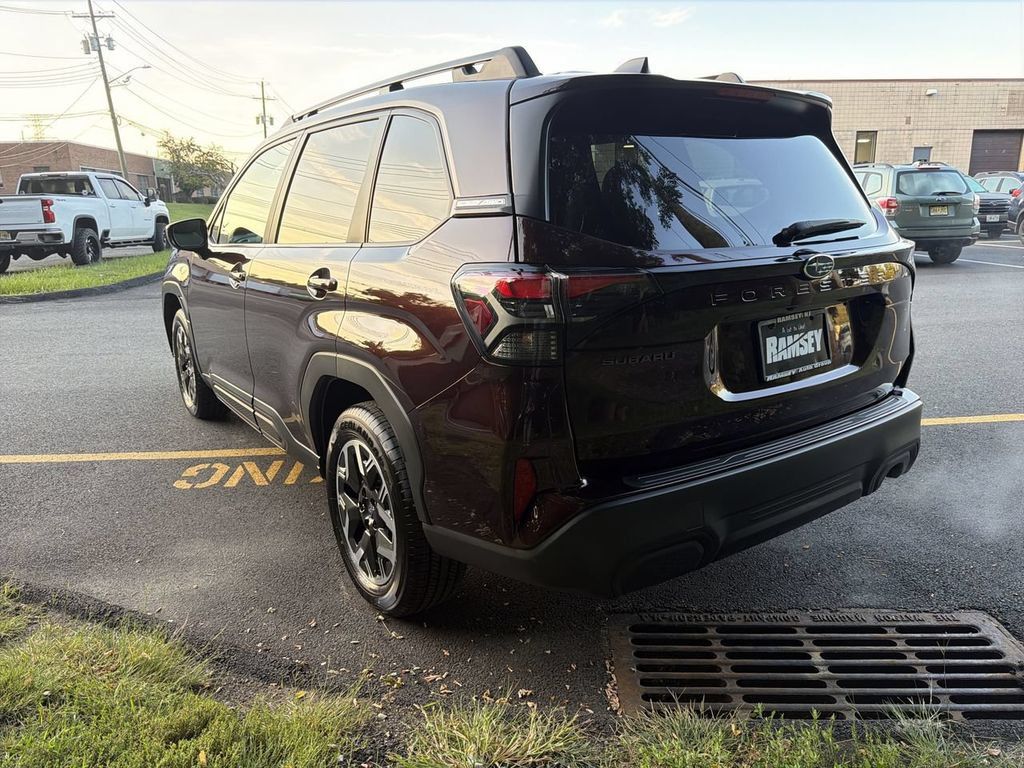 Certified 2026 Subaru Forester Premium AWD/4WD image 6